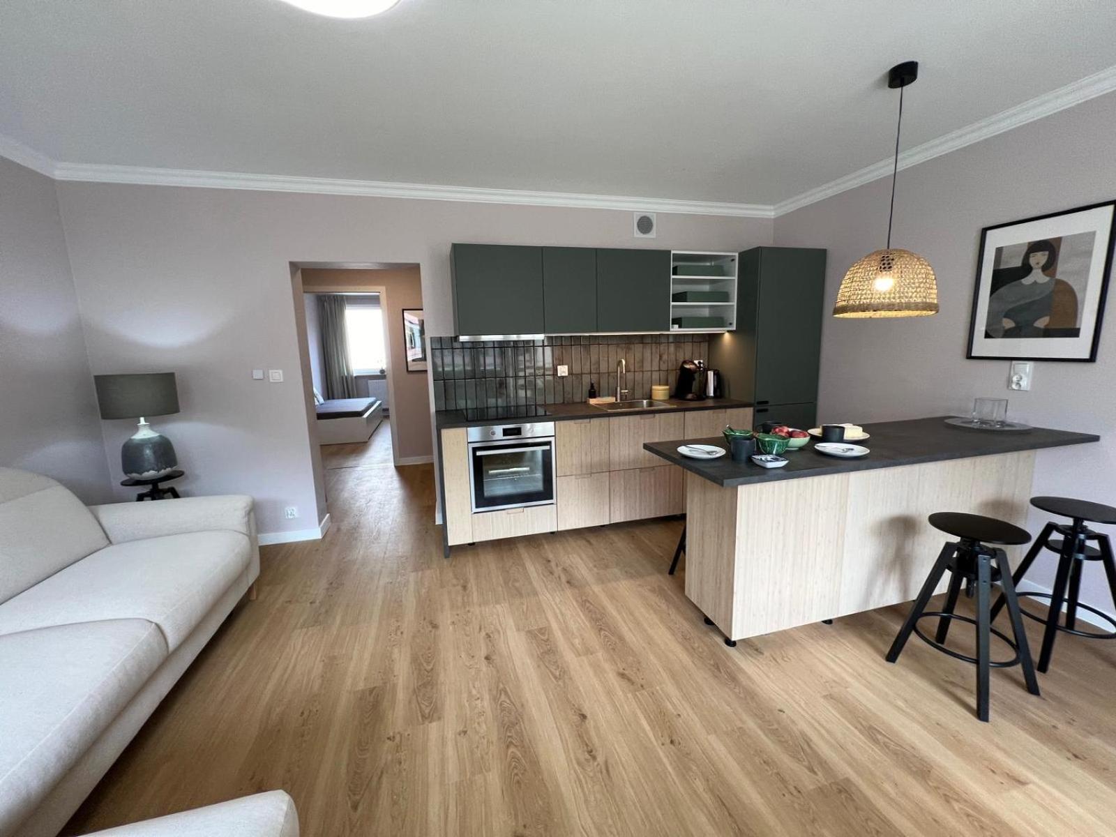 Апартаменты Parkside Retreat Свиноуйсьце Экстерьер фото